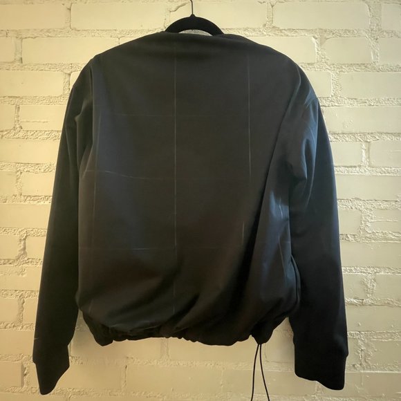 NWOT Women's Nike Storm-Fit Black Long Sleeve Windbreaker Pullover Jacket Medium - Picture 13 of 14